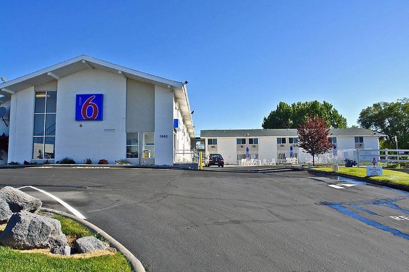 Econo Lodge Idaho Falls Exterior photo