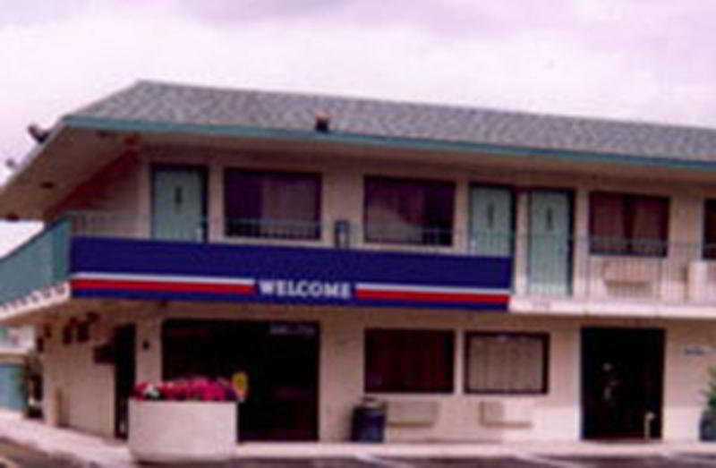 Econo Lodge Idaho Falls Exterior photo